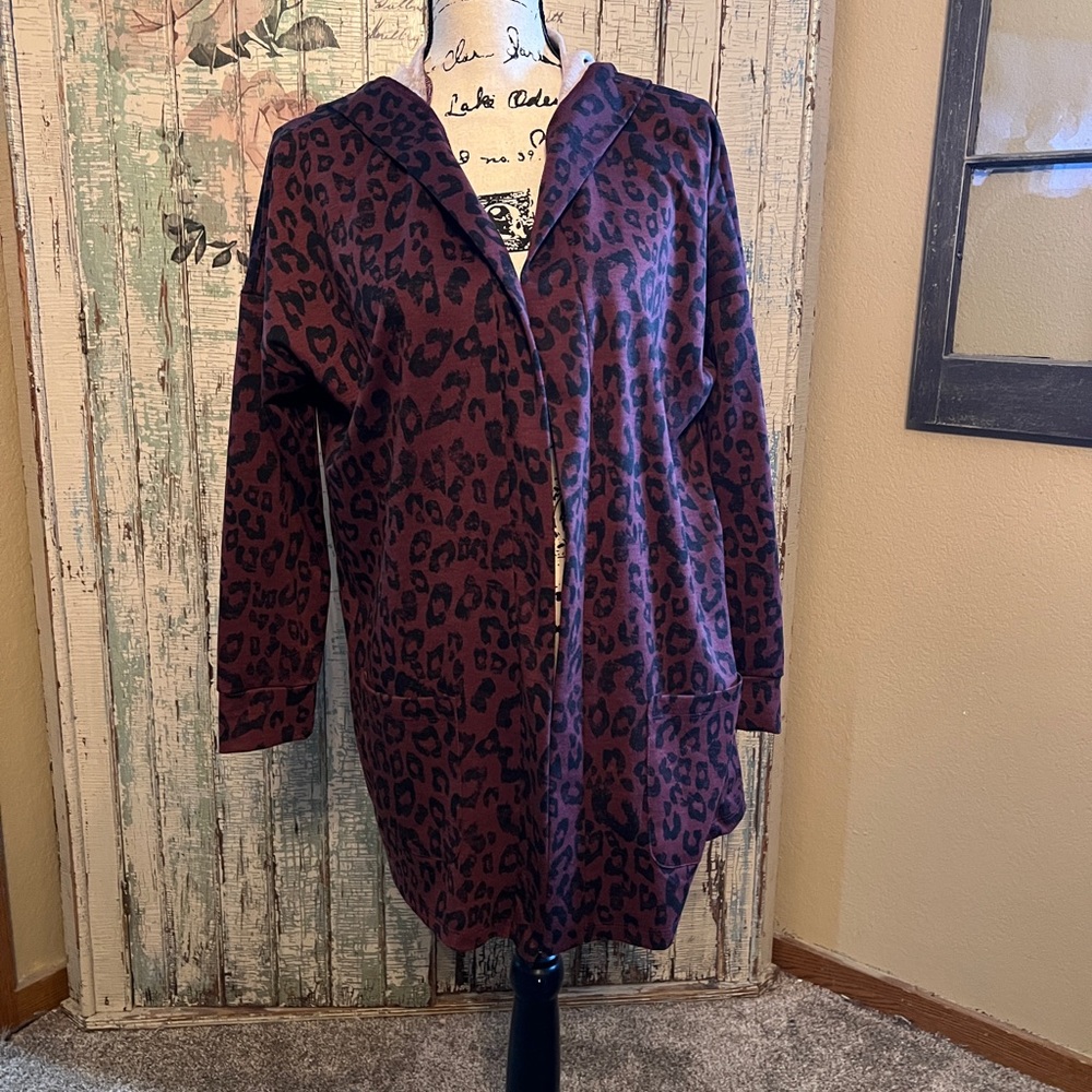 NWOT Lularoe Animal Print Mackenzie Size Medium